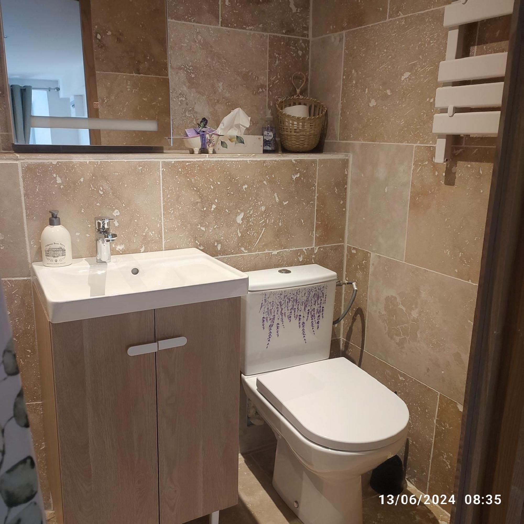 Logement Le Gabian Ampus Екстер'єр фото